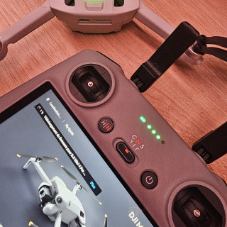 Le kiff de grand enfant, je me suis offert un drone DJI Mini 4 pro