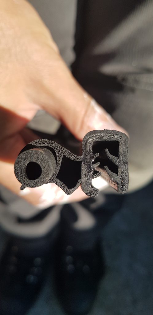 Nouveau joint porte vue coté